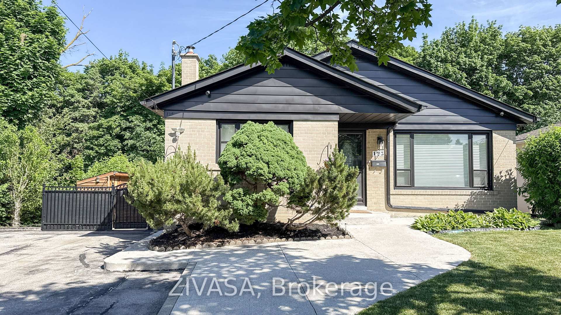 125 Jeffcoat Drive, Toronto W10, ON, exterior
