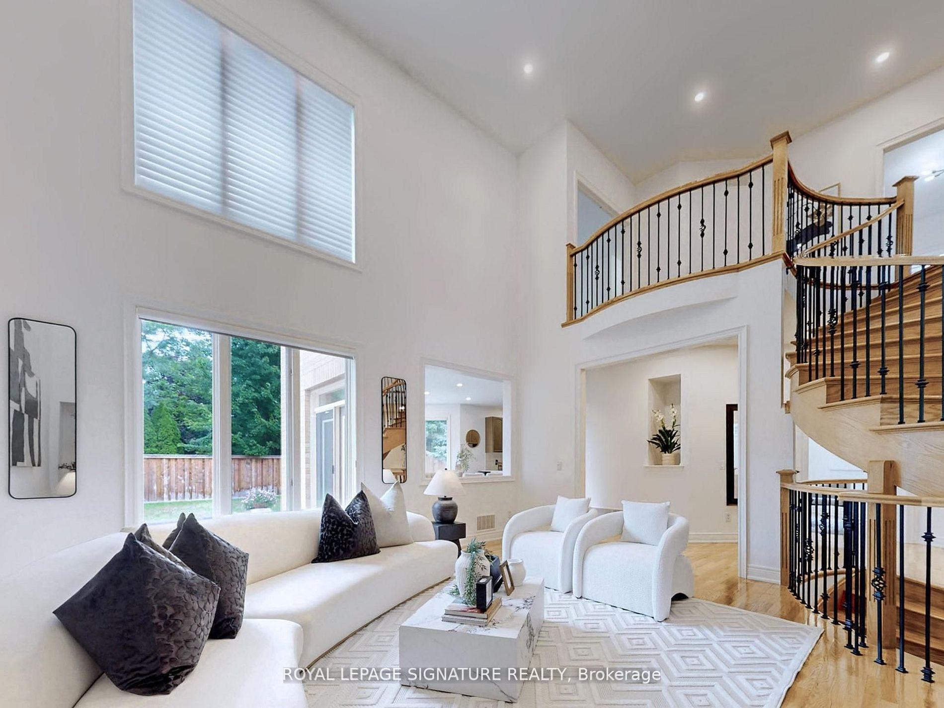 2238 Lyndhurst Drive, Oakville, ON, exterior