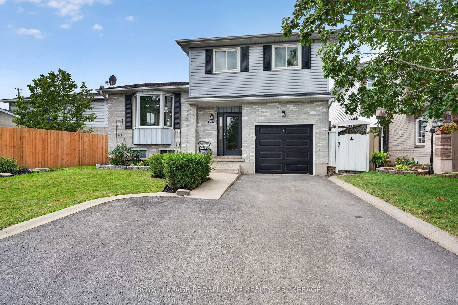 1241 Juniper Drive, Kingston, ON, exterior