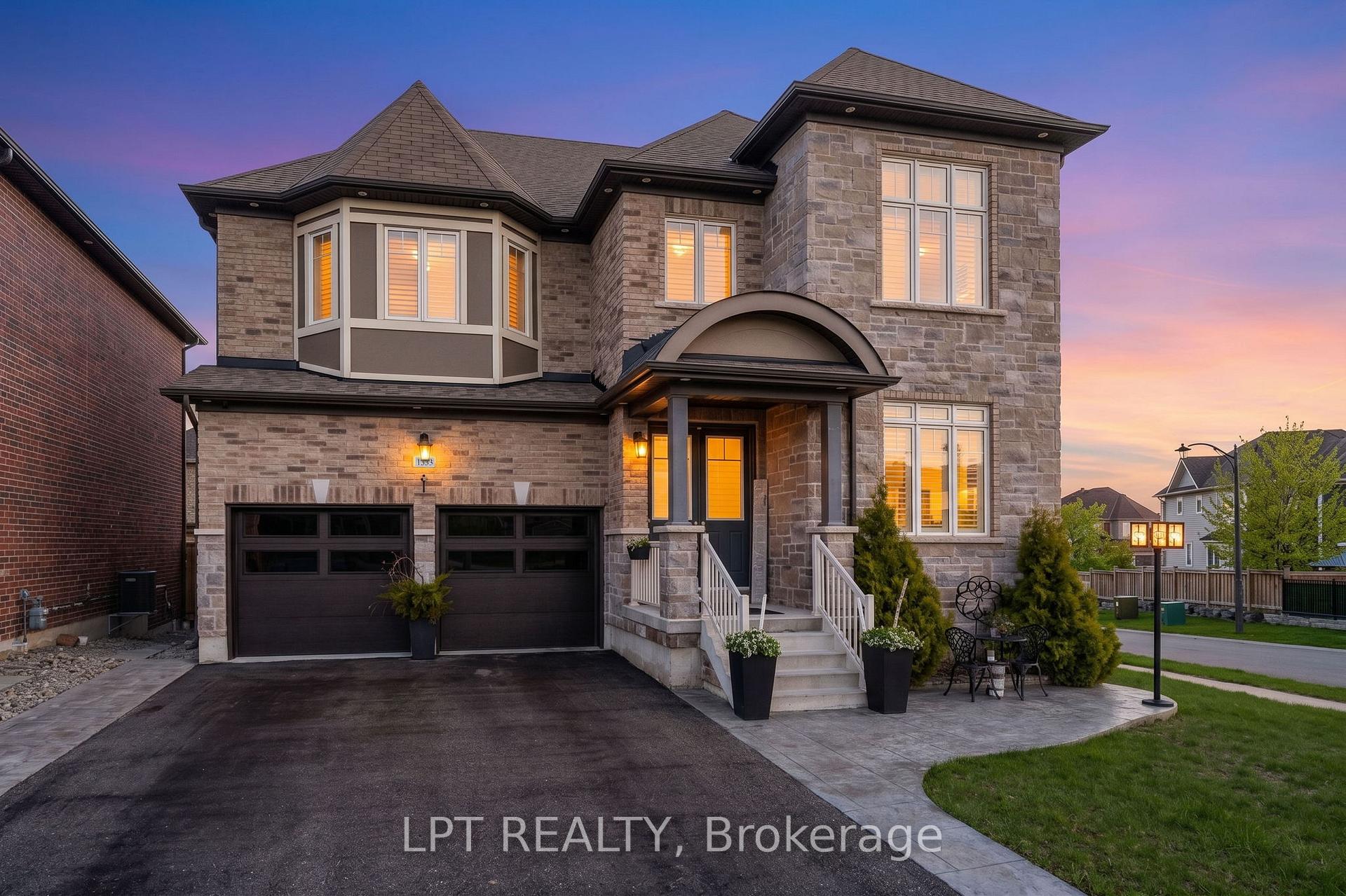 1333 Harrington Street, Innisfil, ON, exterior
