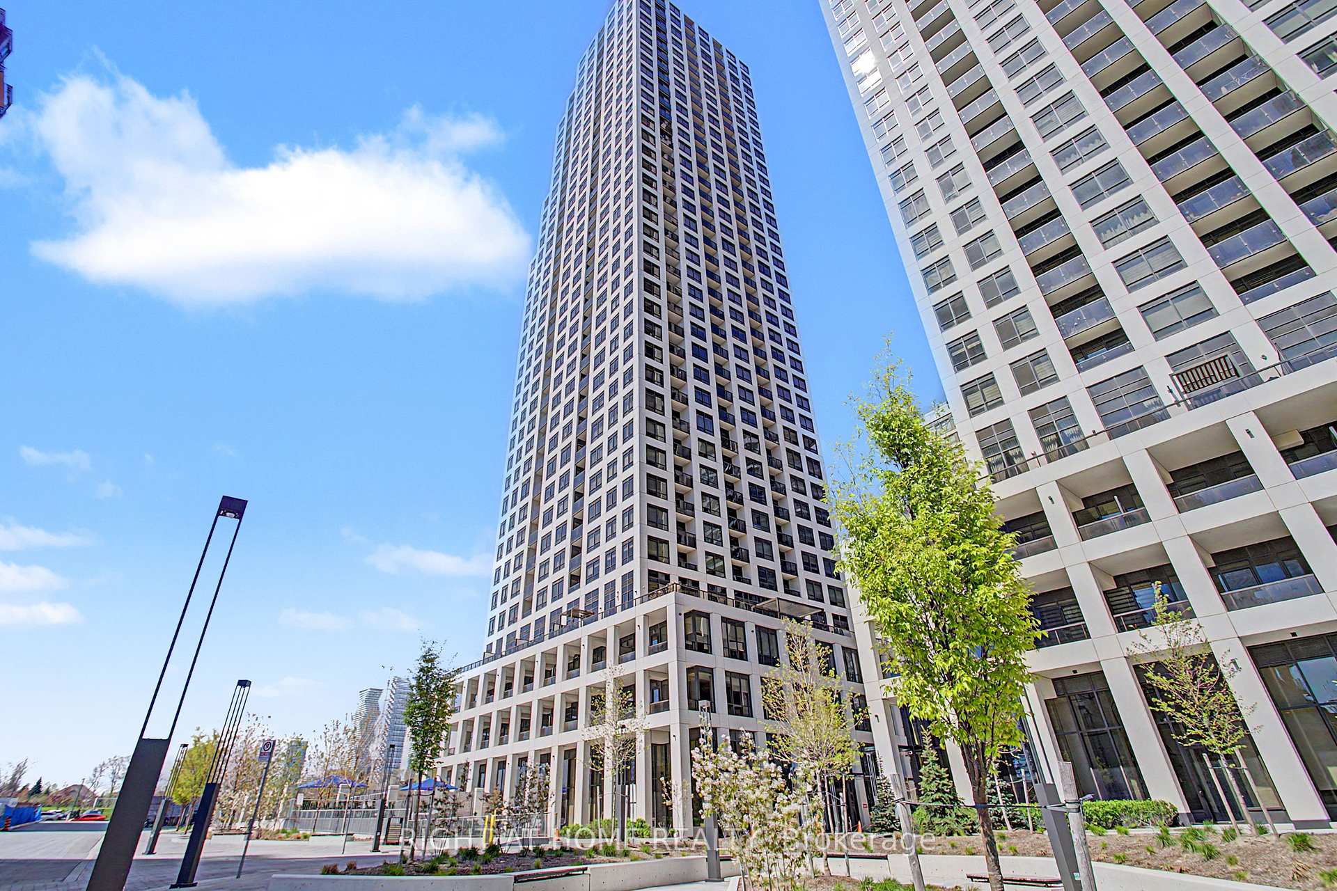 3202 - 36 Elm Drive W, Mississauga, ON, exterior