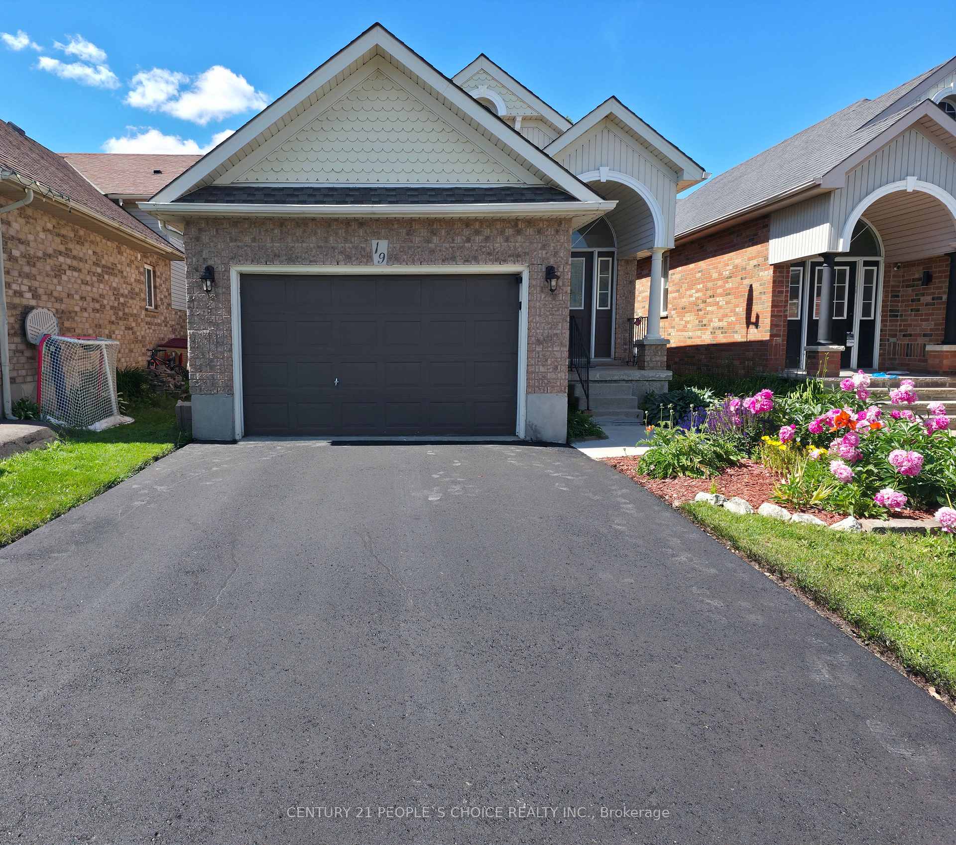 19 Mckitrick Drive, Orangeville, ON, exterior