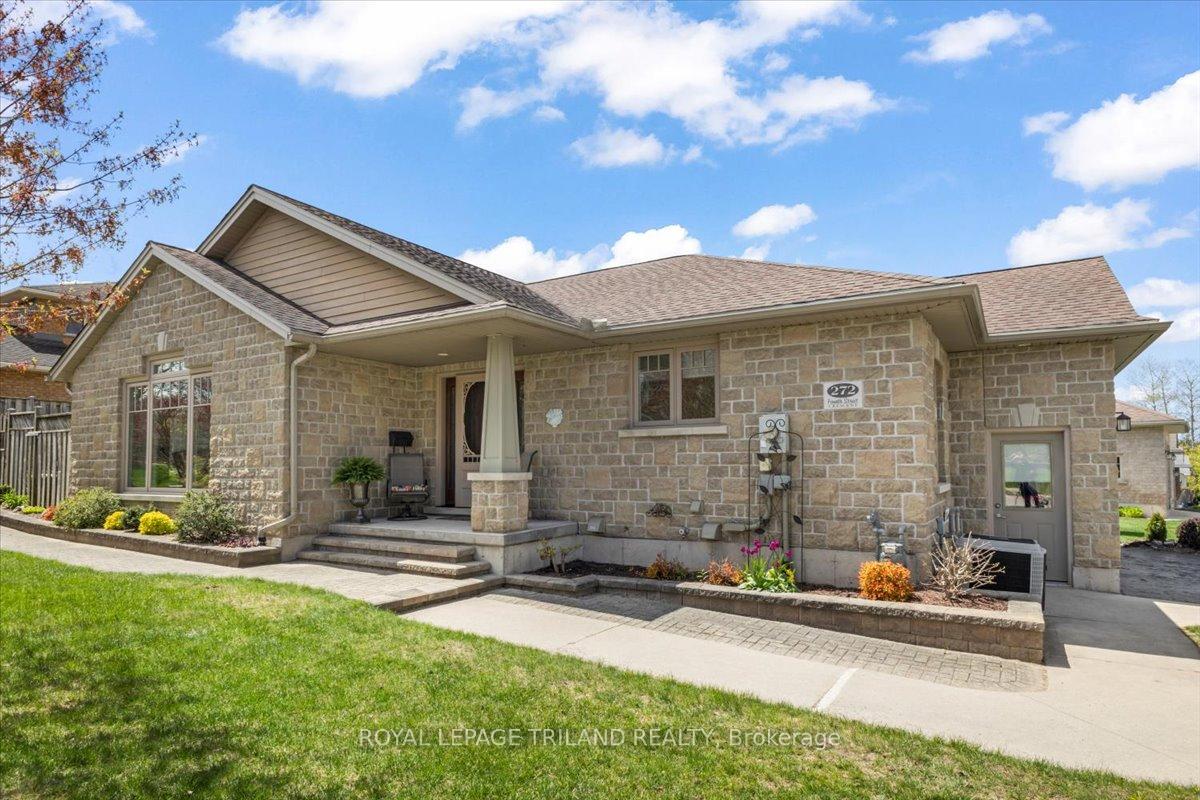 272 4th Street Crescent, Hanover, ON, exterior