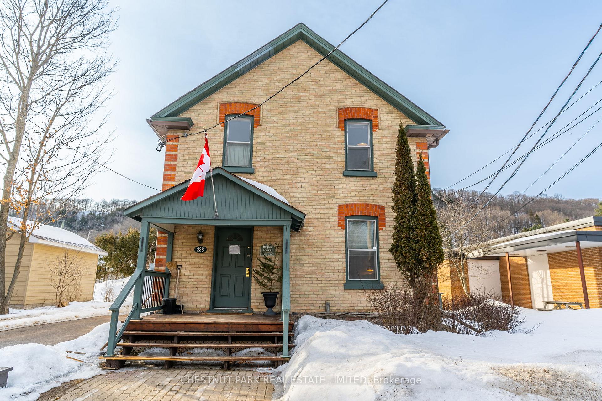 238 Highland Street, Dysart et al, ON, exterior