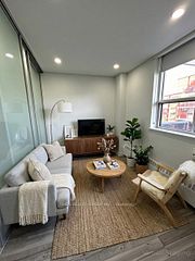 906 - 15 Walmer Road, Toronto C02, ON, exterior