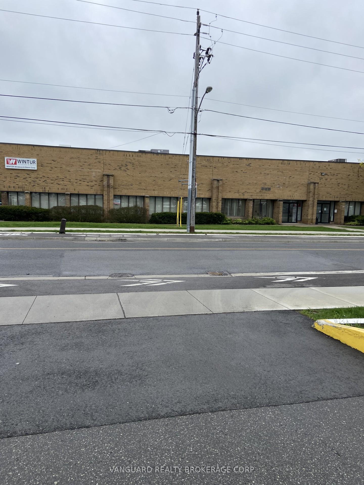 265 Champagne Drive, Toronto W05, ON, exterior