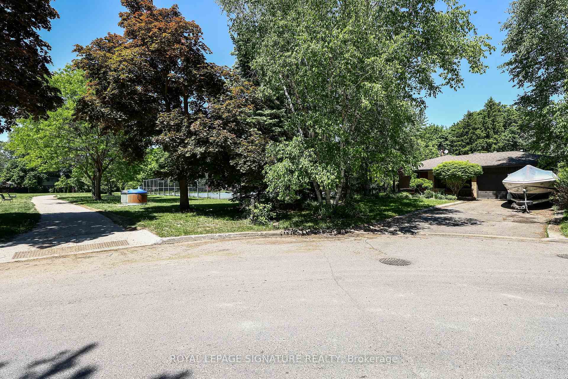 60 Sciberras Road, Markham, ON, exterior