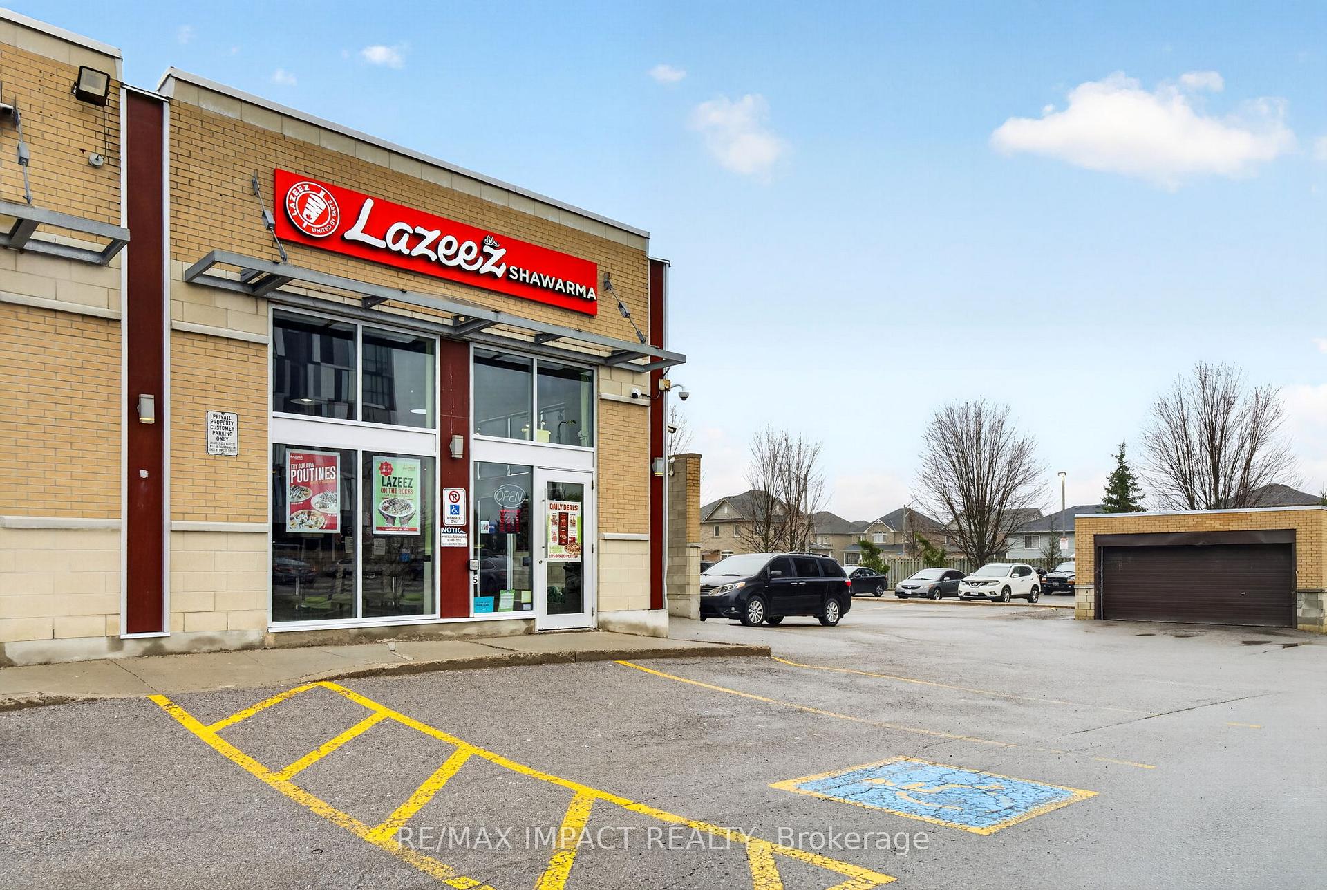 1812 Simcoe Street, Oshawa, ON, exterior