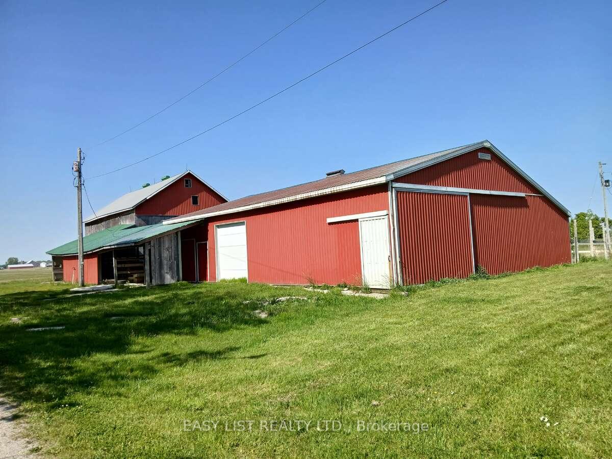 4792 Langbank Line, Dawn-Euphemia, ON, exterior
