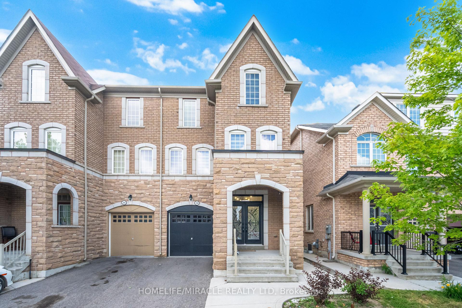 28 Sussexvale Drive, Brampton, ON, exterior