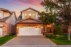 21 Briar Gate Way, New Tecumseth, ON, exterior