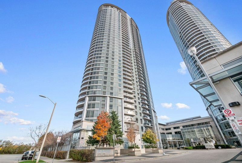 198 - 135 Village Green Square, Toronto E07, ON, exterior