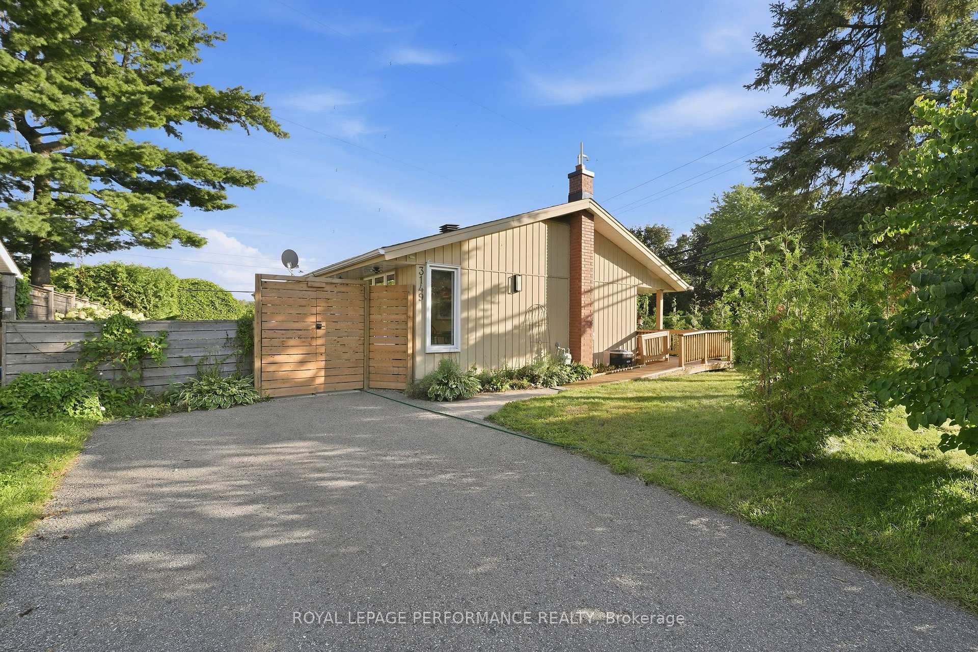 3149 Southmore Drive E, Billings Bridge - Riverside Park and Area, ON, exterior