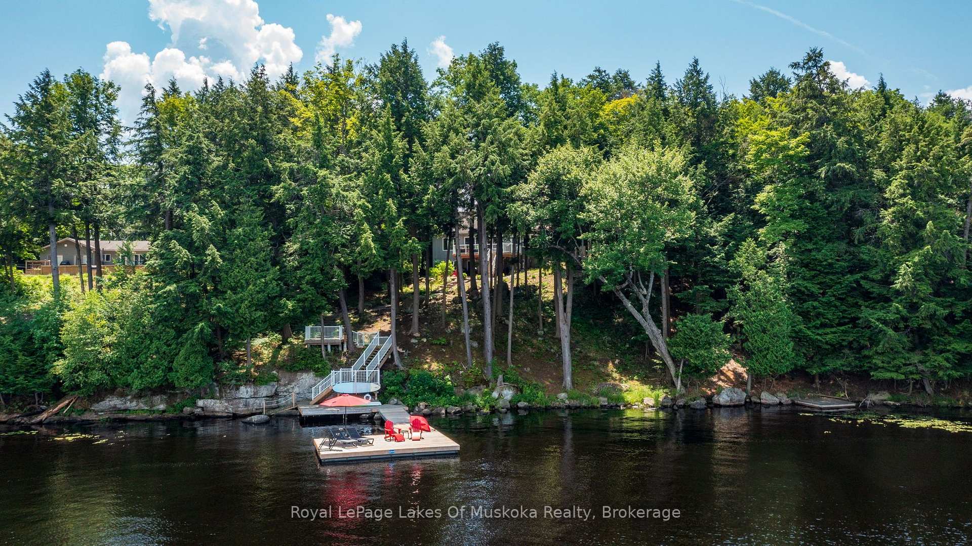 1047 Brandy Crest Road, Muskoka Lakes, ON, exterior
