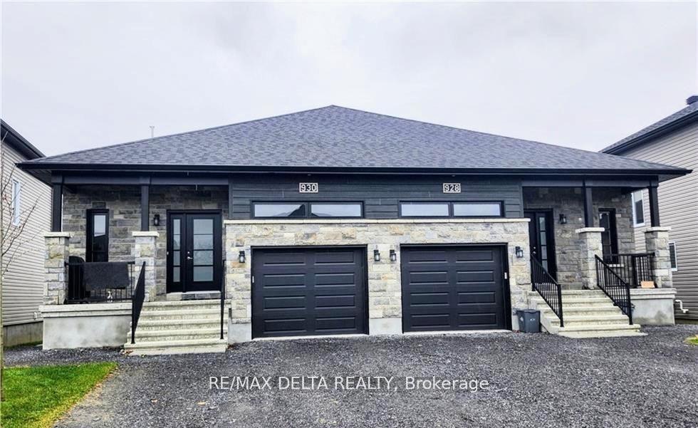 928 Chablis Crescent, Russell, ON, exterior