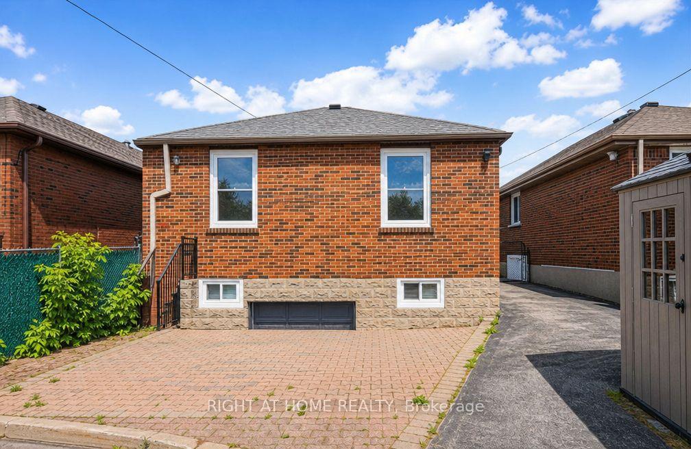 1788 Keele Street, Toronto W03, ON, exterior