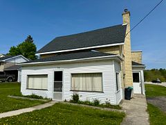 34 McGivern Street W, Brockton, ON, exterior