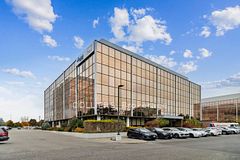 700 - 7030 Woodbine Avenue, Markham, ON, exterior