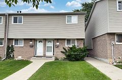 222H Harvard Place, Waterloo, ON, exterior