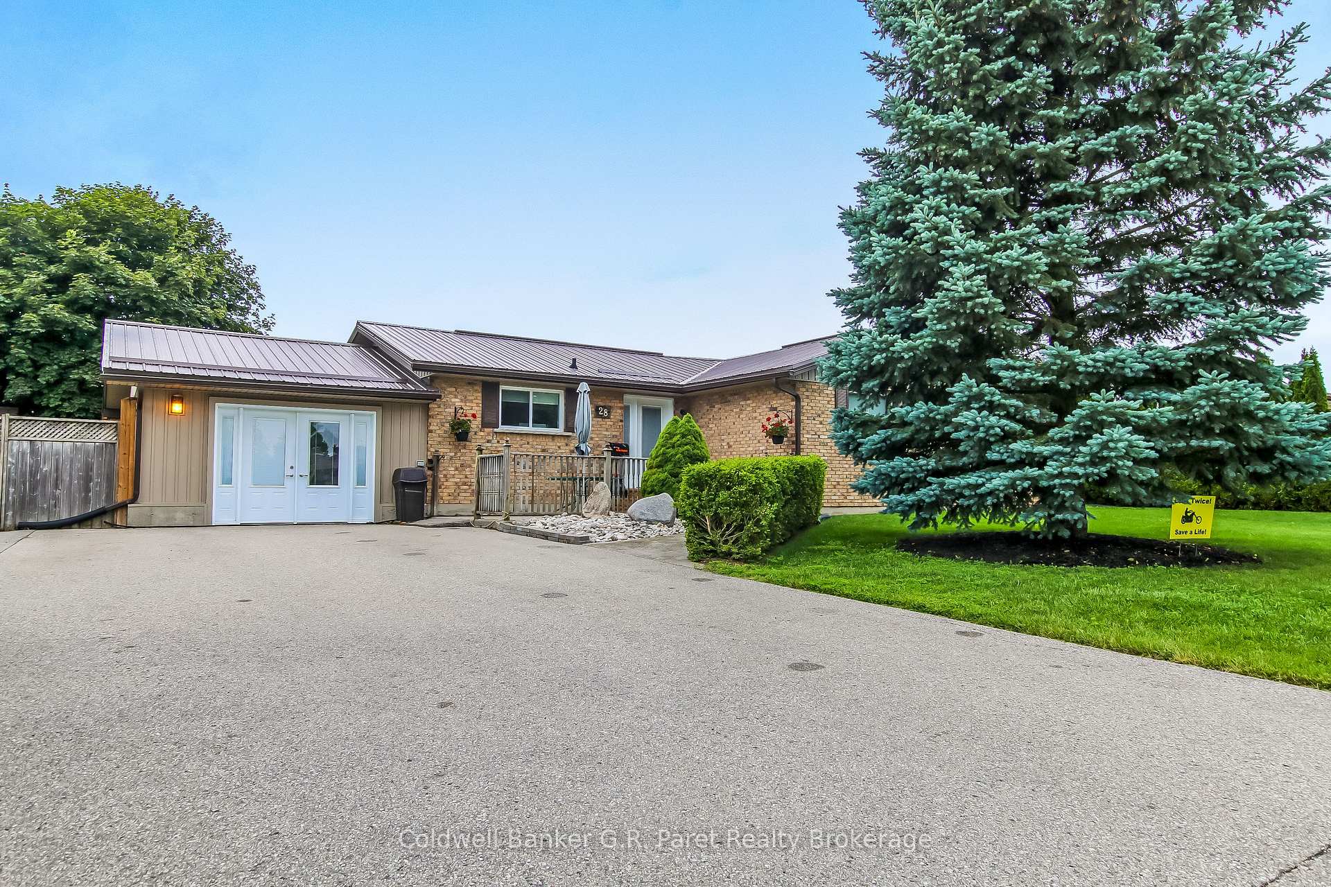 28 Peggy Avenue, South-West Oxford, ON, exterior