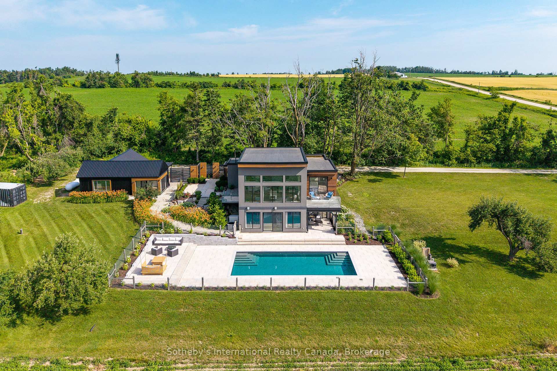 2566 5 Concession N/A S, Clearview, ON, exterior