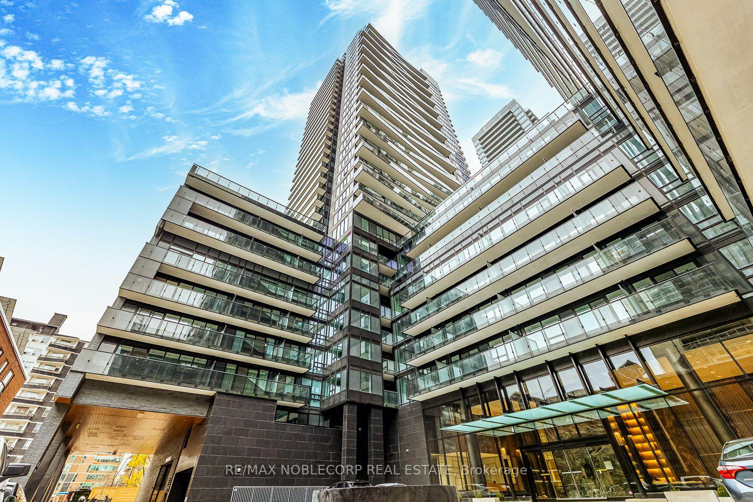 817 - 117 Broadway Avenue, Toronto C10, ON, exterior