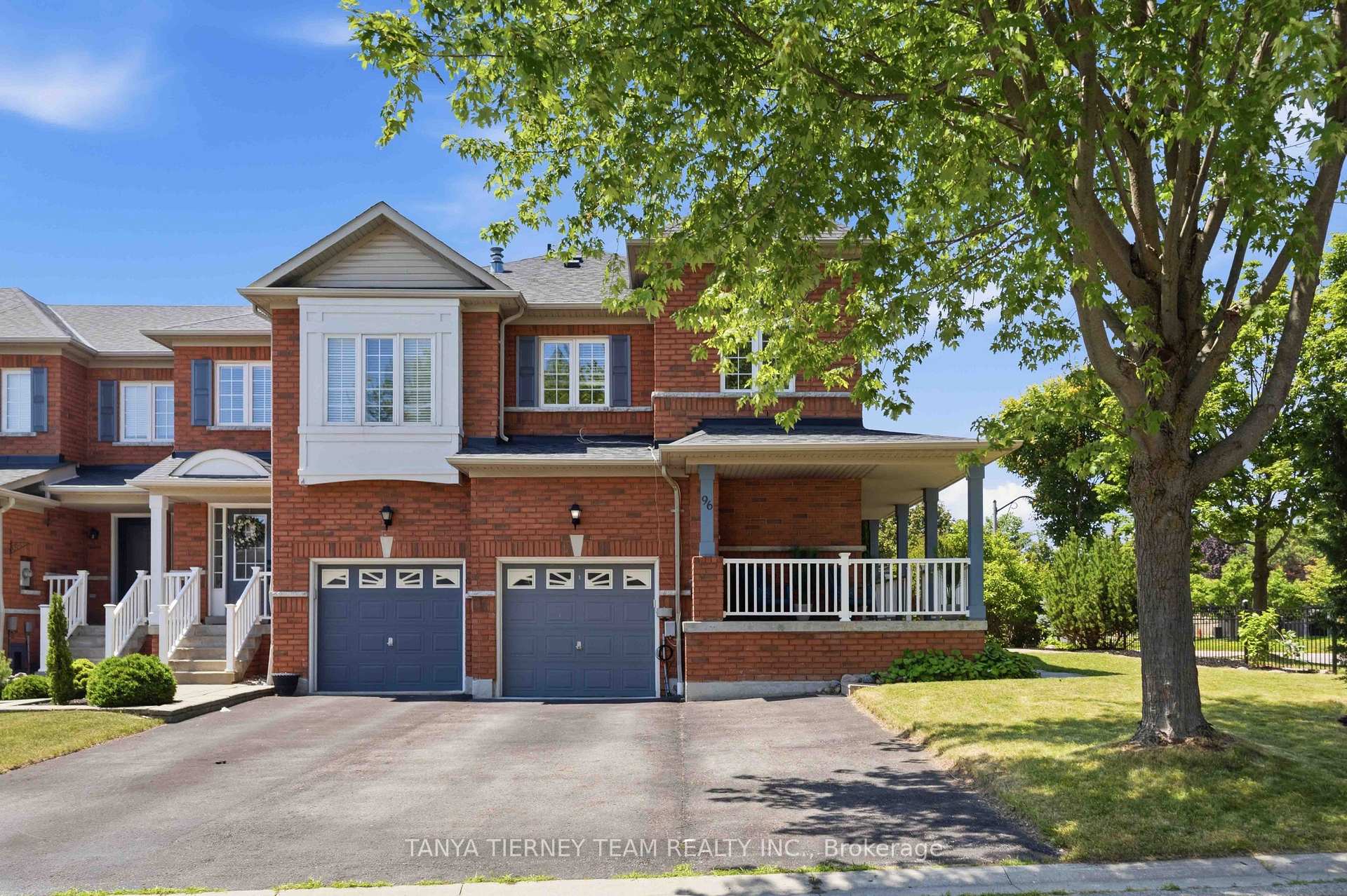 96 Robideau Place, Whitby, ON, exterior