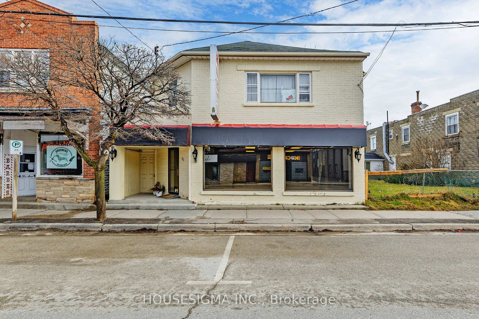 111 High Street, Georgina, ON, exterior