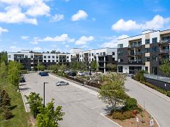 246 - 555 William Graham Drive, Aurora, ON, exterior