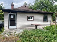 192 Fruitland Road, Hamilton, ON, exterior