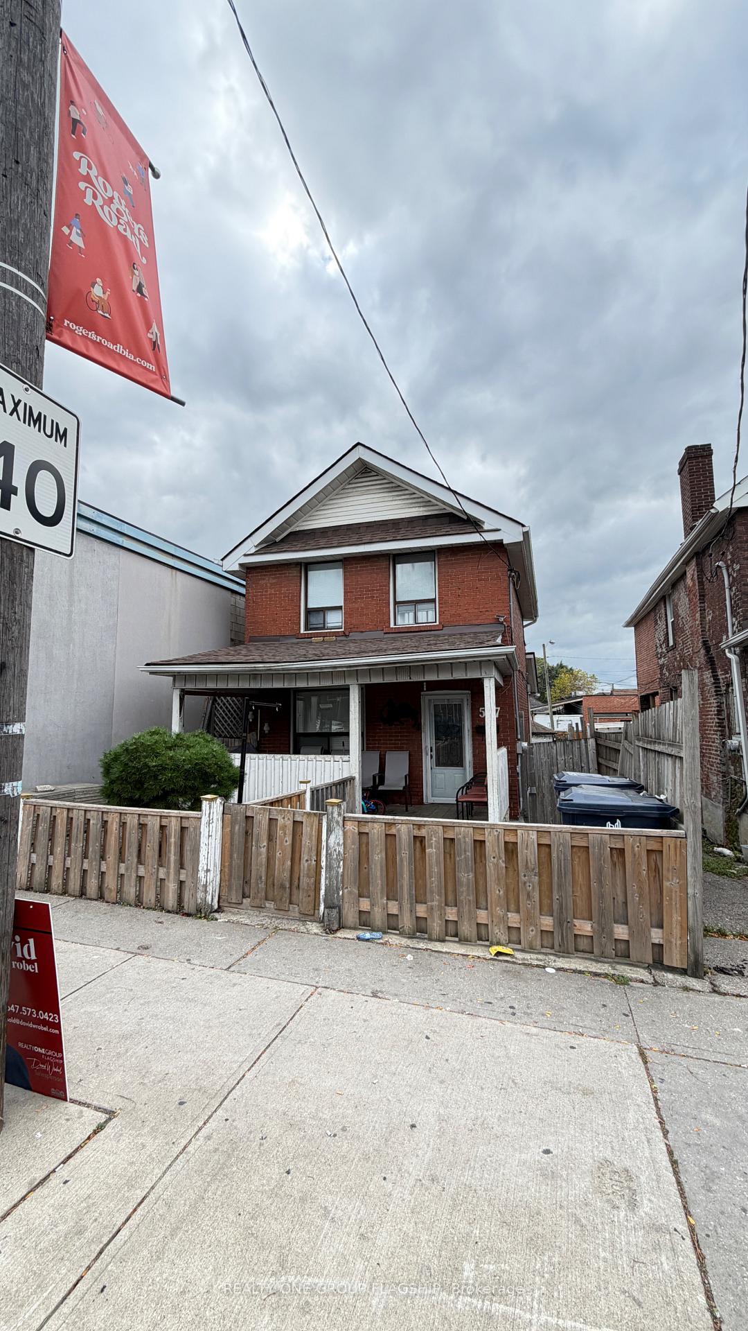 567 Rogers Road, Toronto W03, ON, exterior
