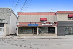 669-671 Main Street E, Hawkesbury, ON, exterior