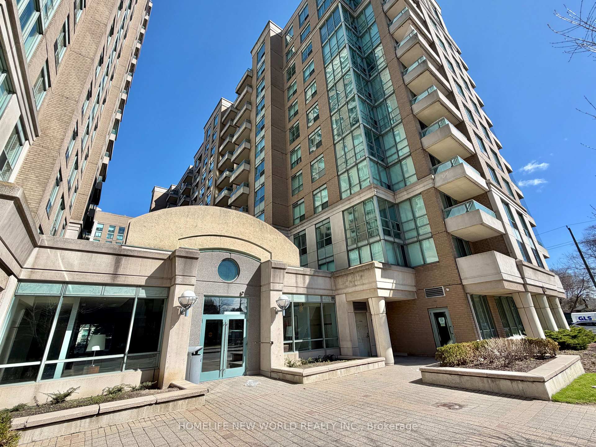 303 - 39 Pemberton Avenue, Toronto C14, ON, exterior