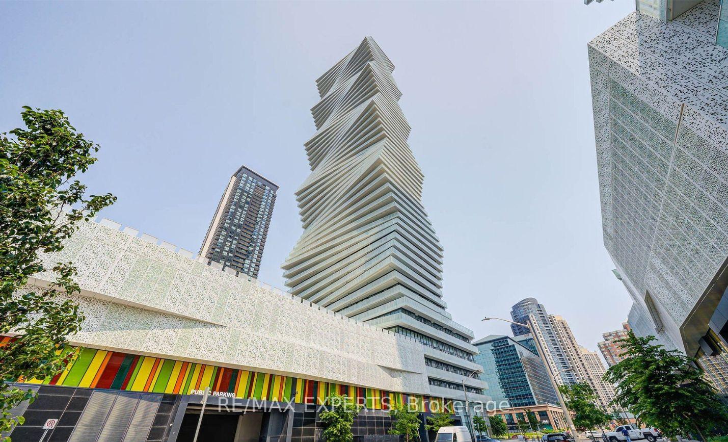 2710 - 3900 Confederation Parkway, Mississauga, ON, exterior