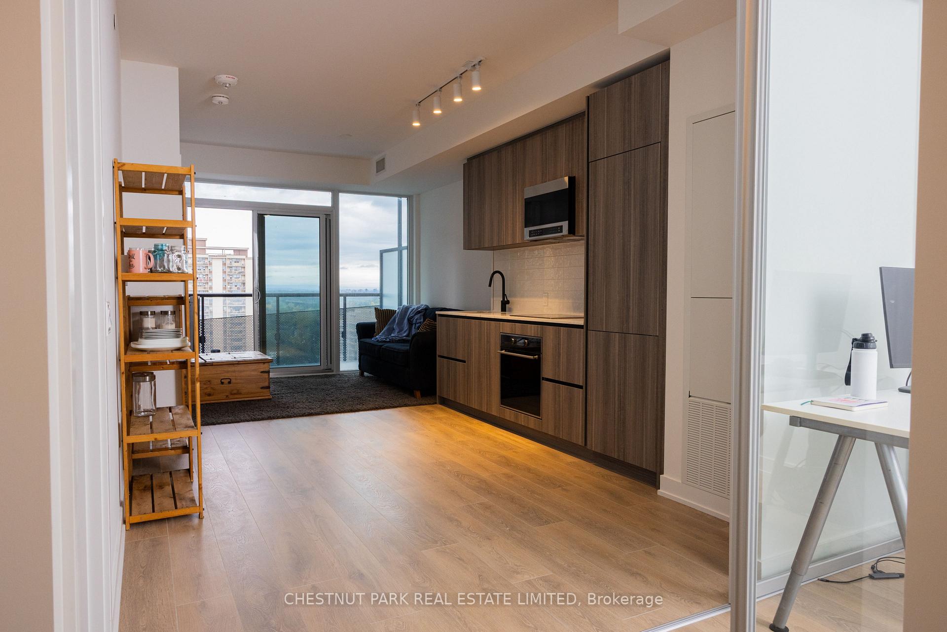 1807 - 117 Broadway Avenue, Toronto C10, ON, exterior