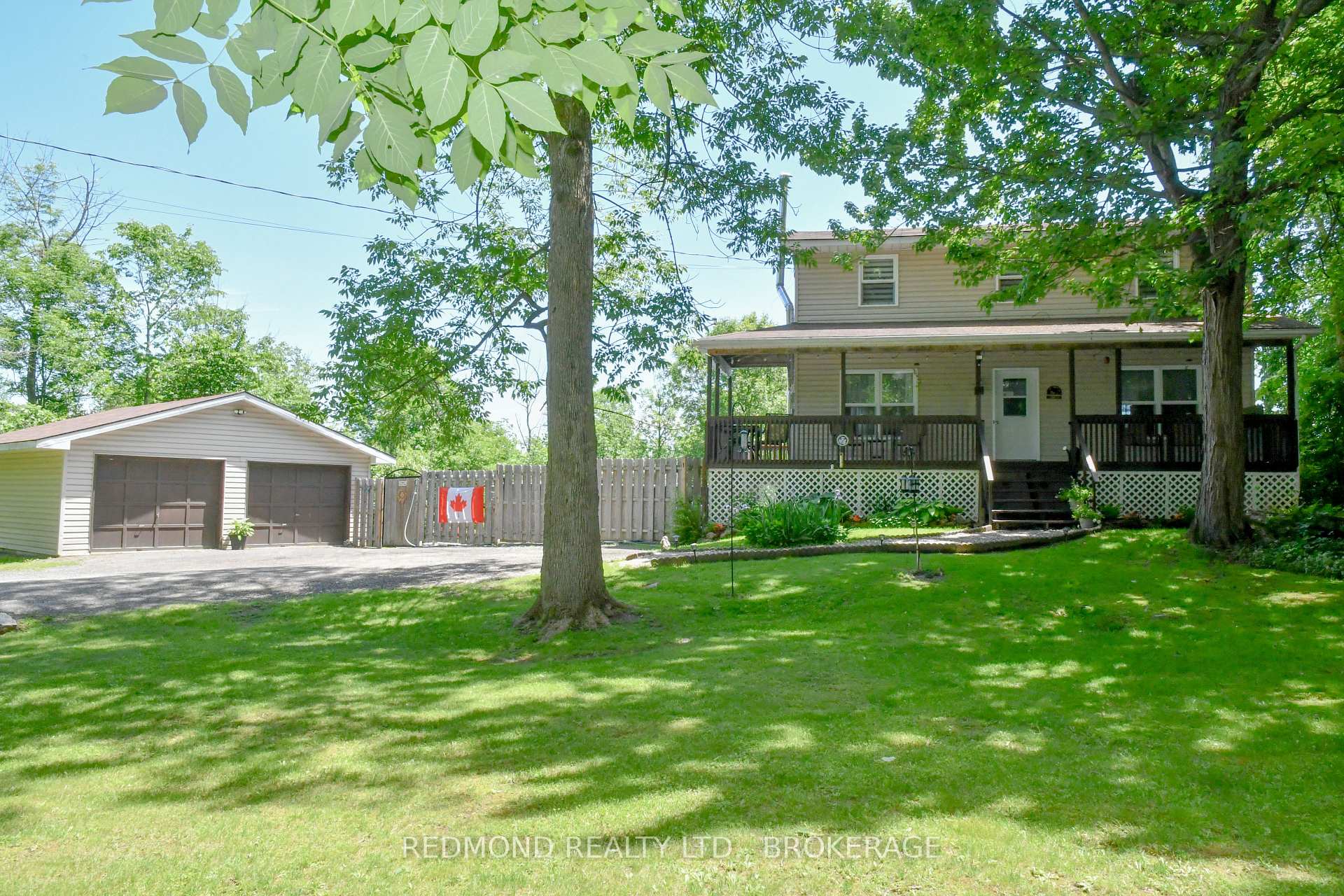 435 County 2 Road, Front of Leeds & Seeleys Bay, ON, exterior