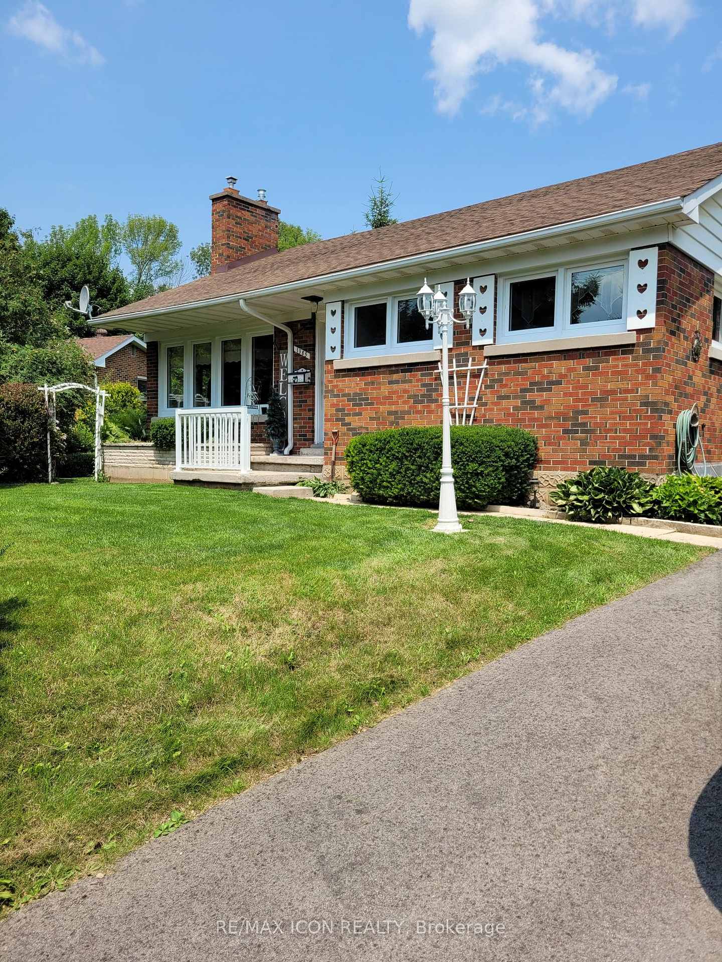 1385 7th Avenue W, Owen Sound, ON, exterior