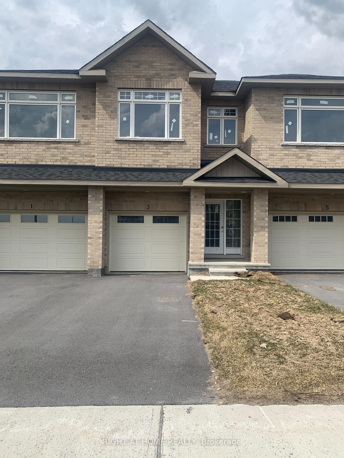3 Wylie Way, Carleton Place, ON, exterior