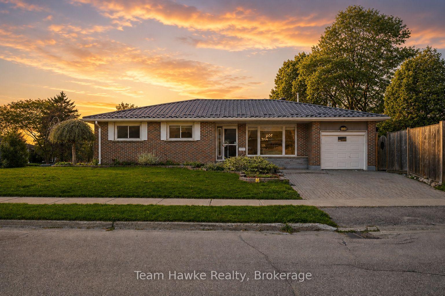 958 Montreal Street, Midland, ON, exterior