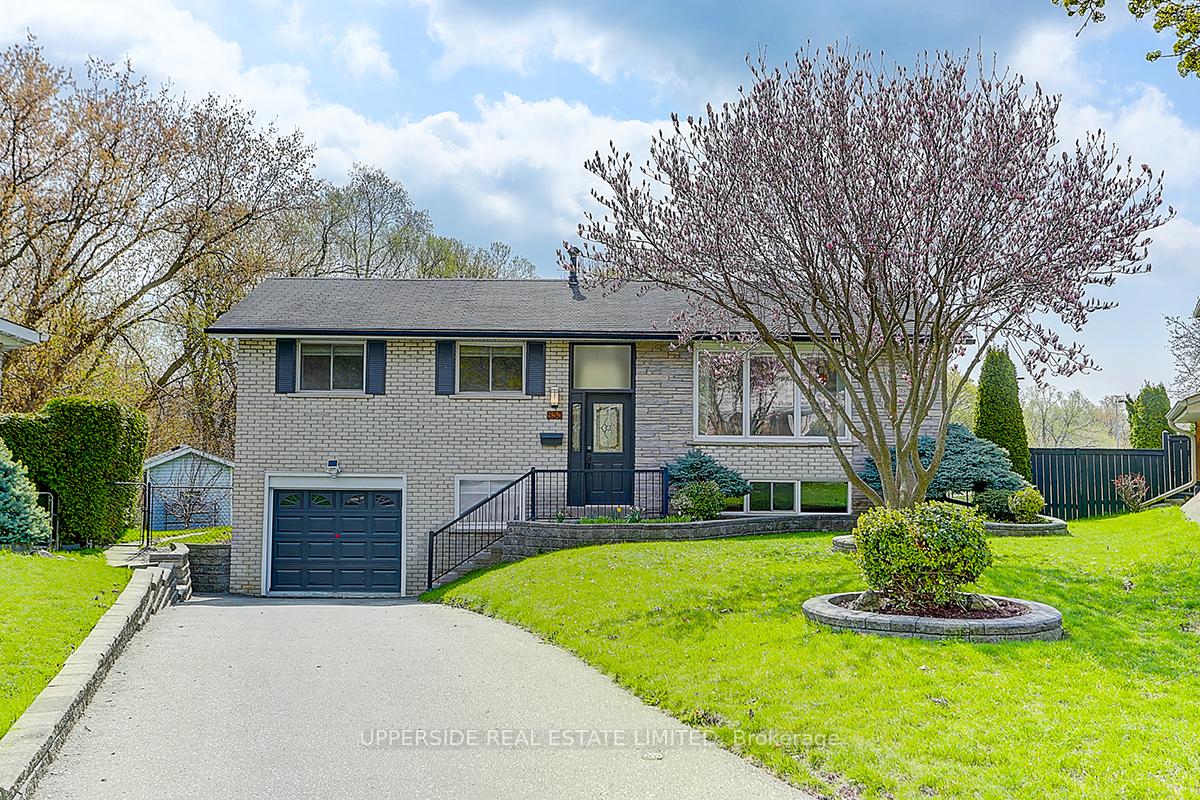 853 Capri Court, Oshawa, ON, exterior