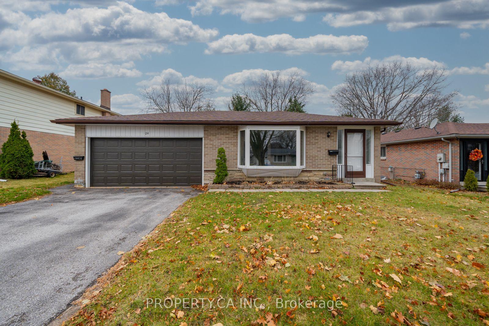24 Thorncrest Road, Barrie, ON, exterior