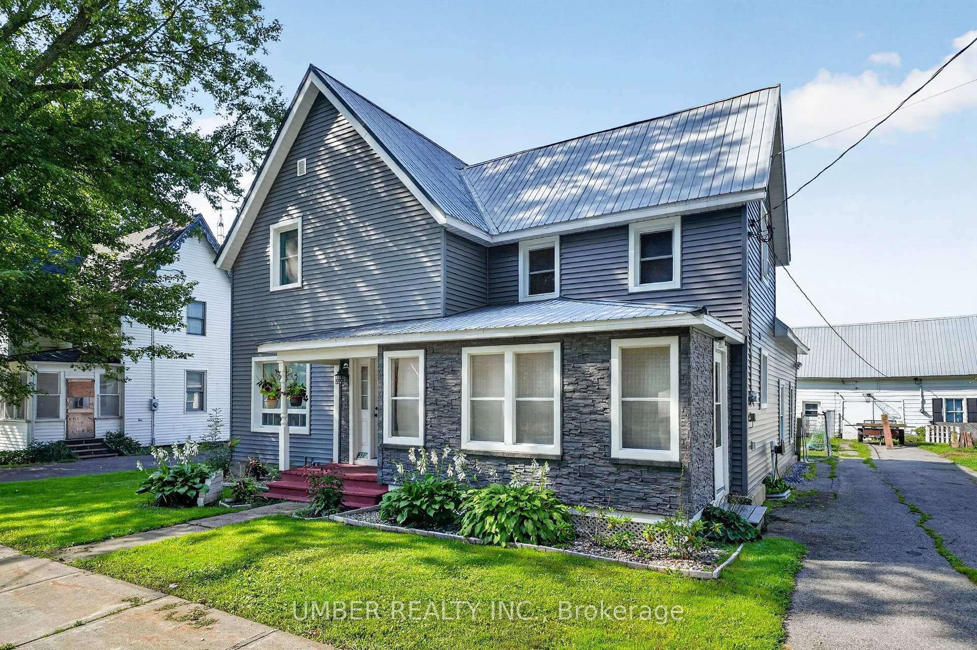 3318 Main Street, North Stormont, ON, exterior