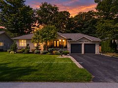 8 Downer Crescent, Wasaga Beach, ON, exterior