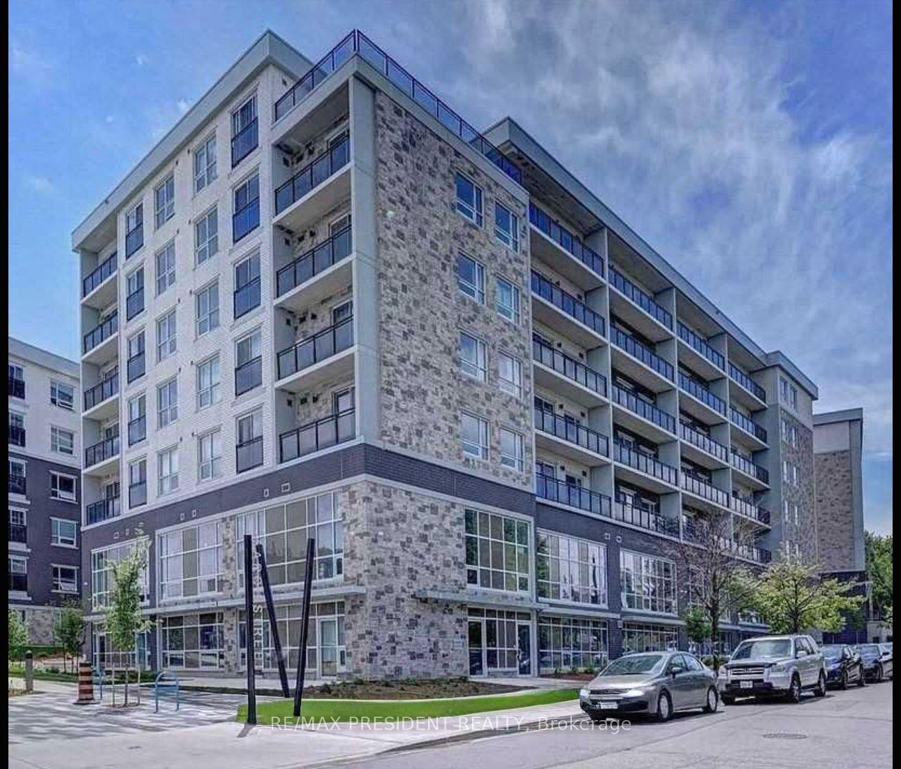 G514 - 275 Larch Street, Waterloo, ON, exterior