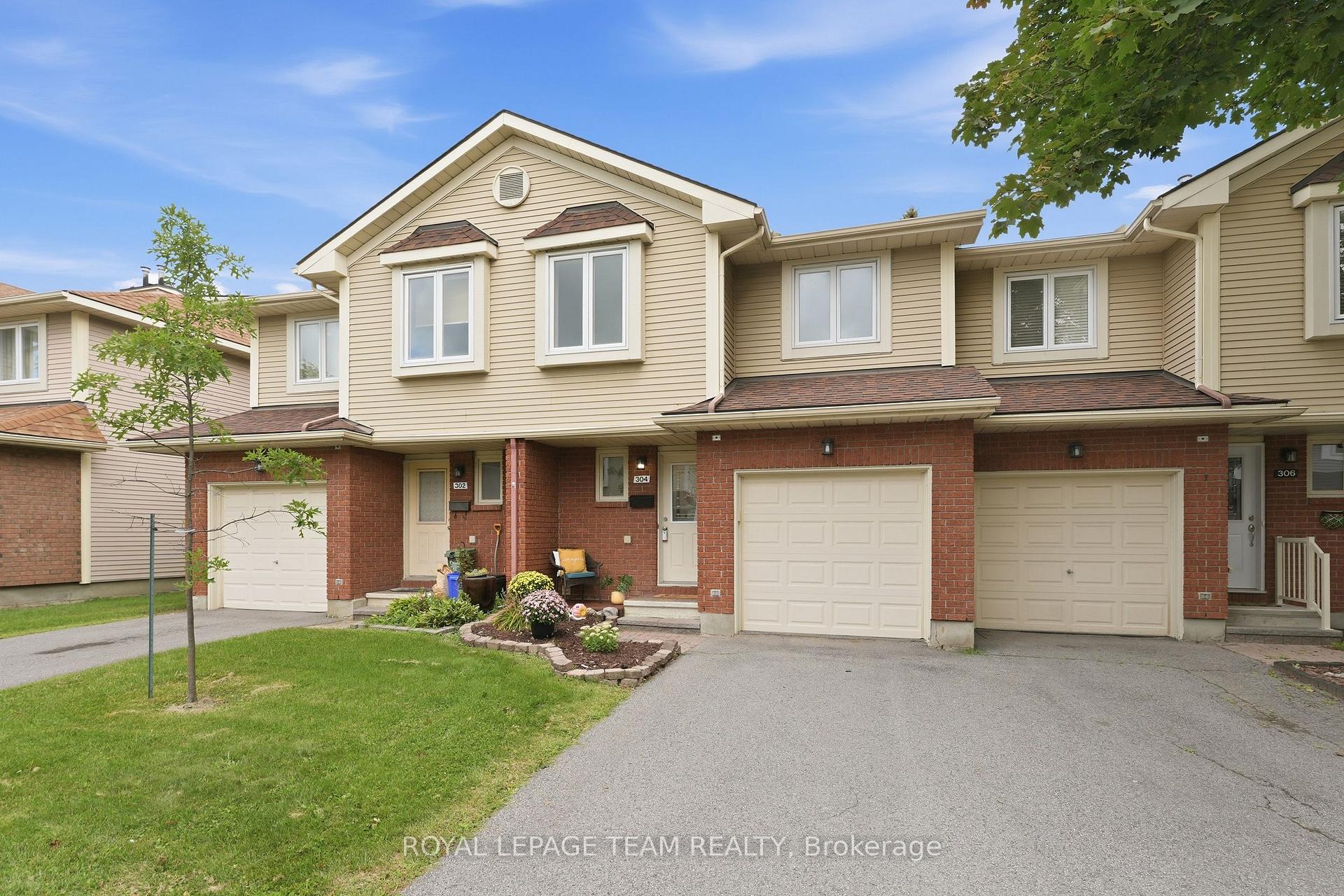 304 Valade Crescent, Orleans - Cumberland and Area, ON, exterior