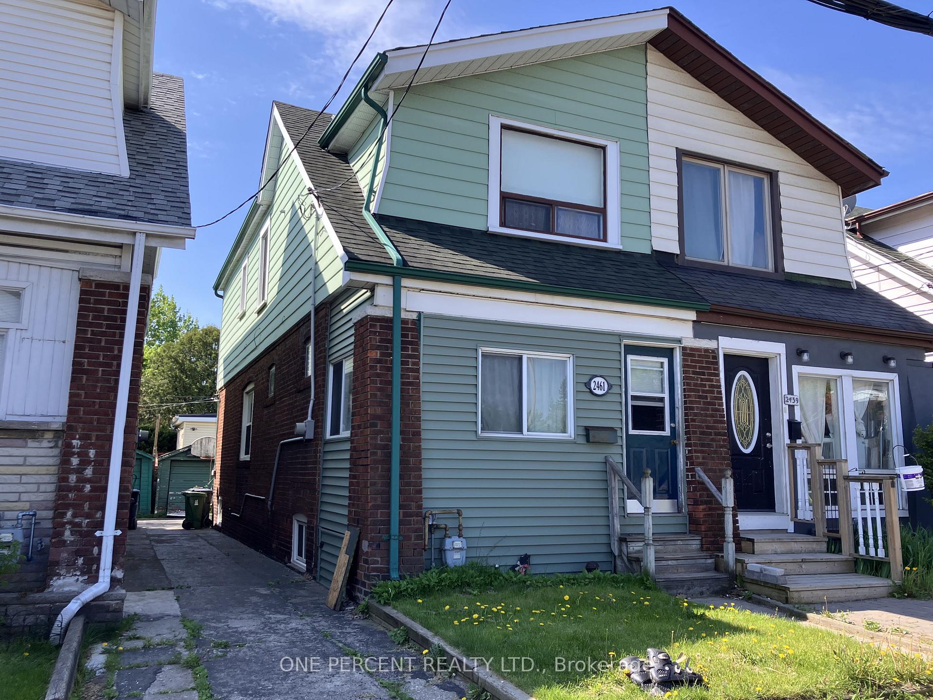 2461 Gerrard Street E, Toronto E02, ON, exterior