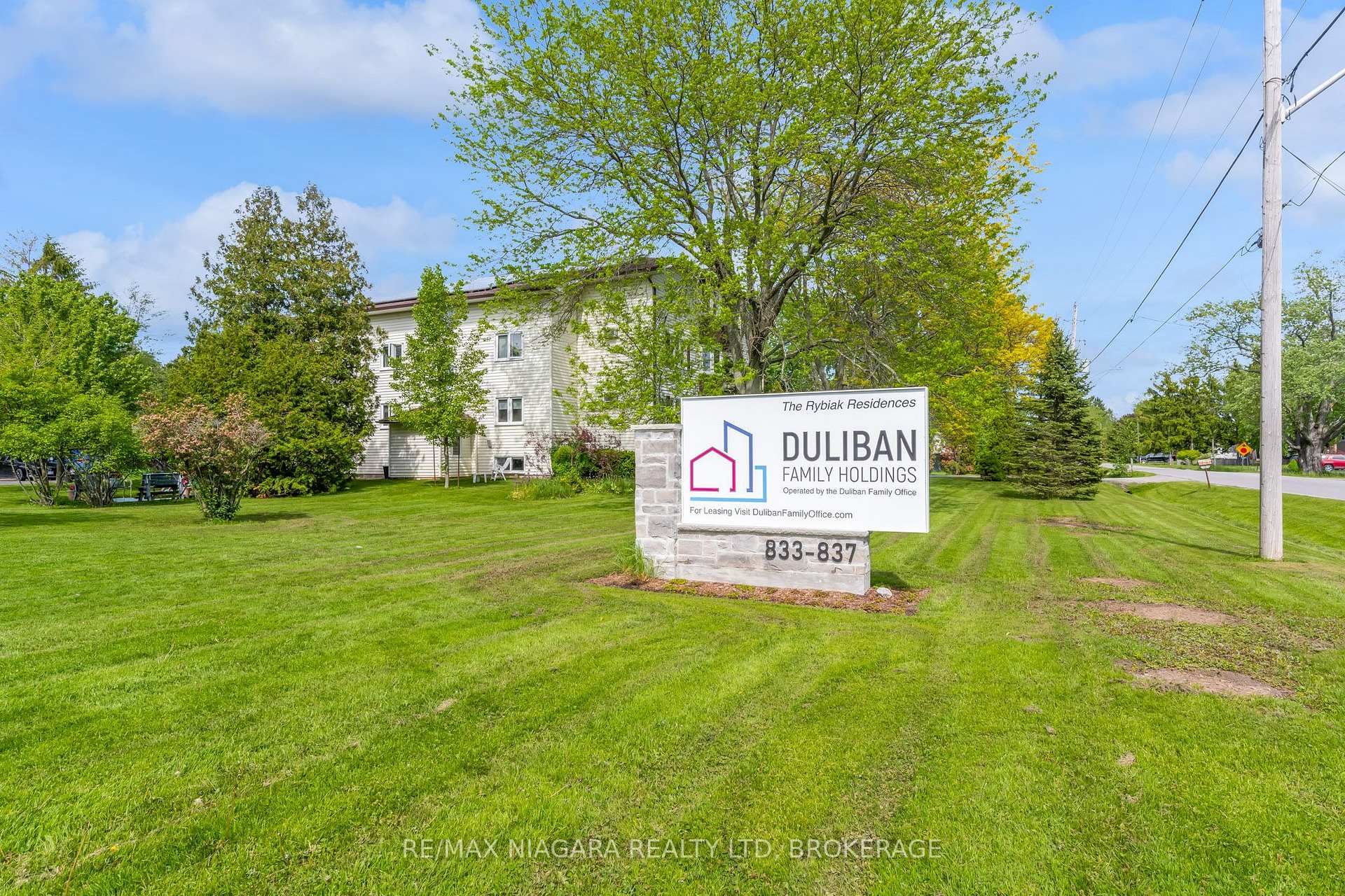 2-3 - 833 Foss Road, Pelham, ON, exterior