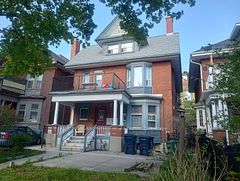3 Maynard Avenue, Toronto W01, ON, exterior