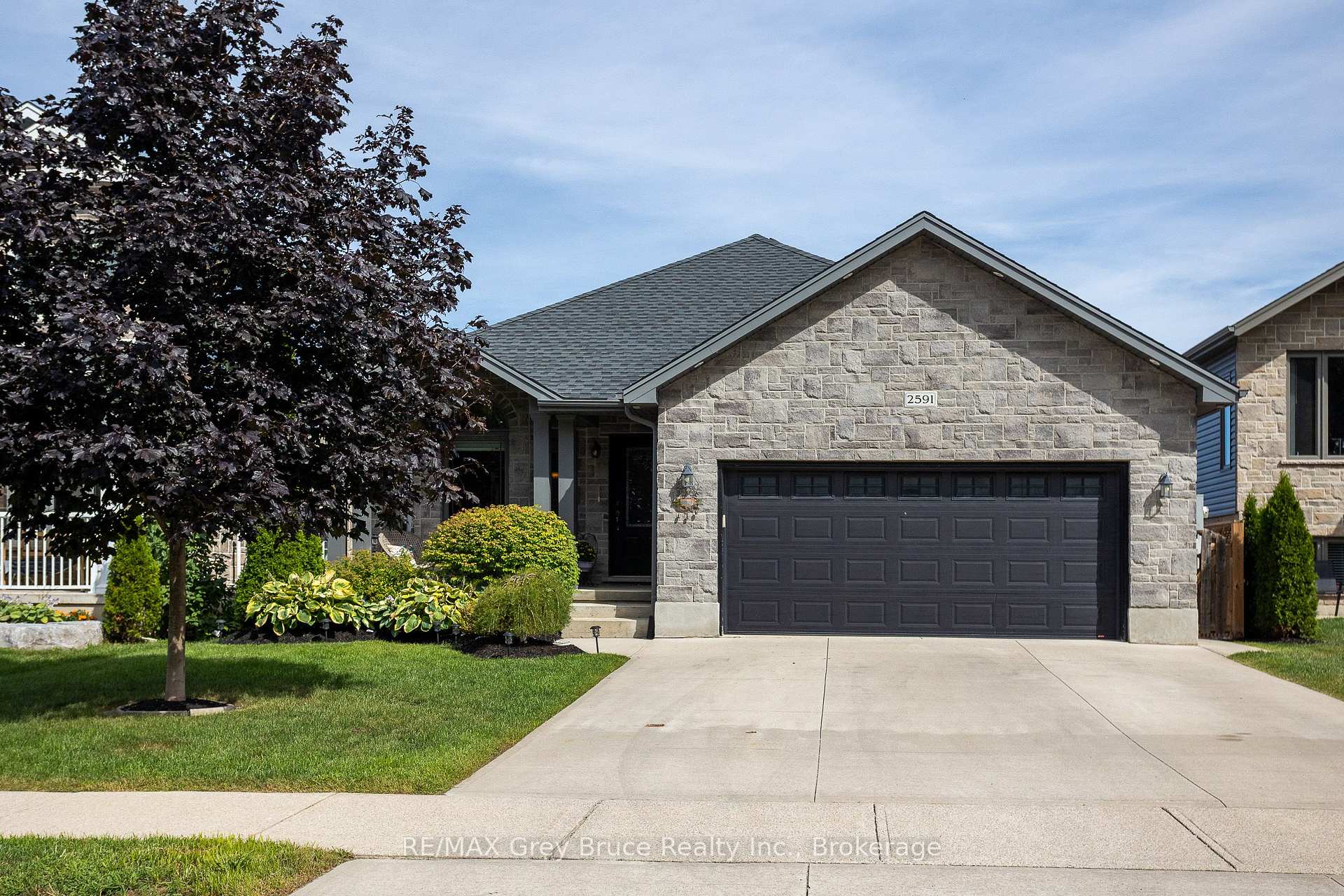 2591 7th Avenue E, Owen Sound, ON, exterior
