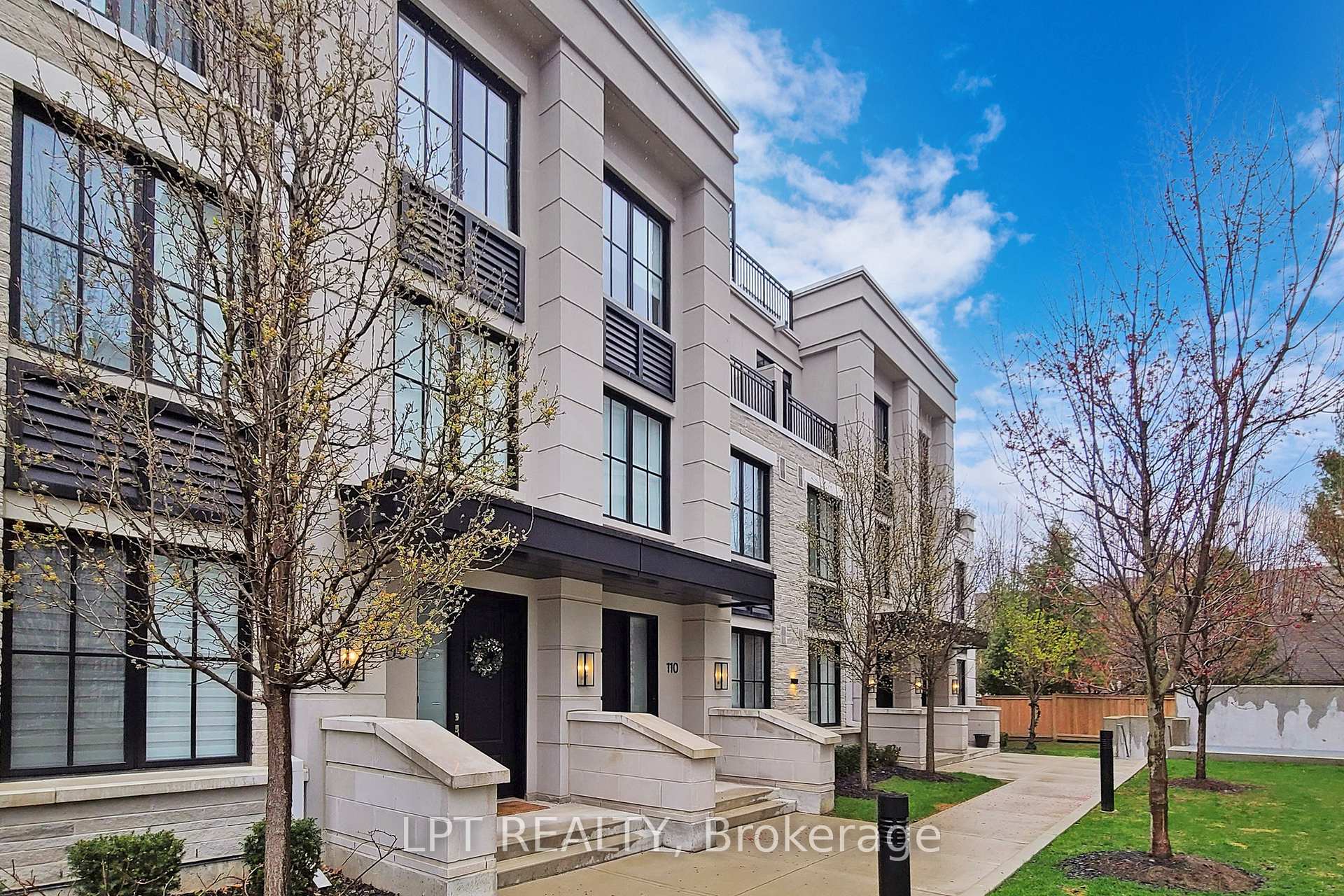 110 - 1180 Cawthra Road, Mississauga, ON, exterior